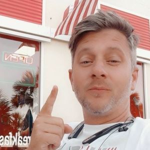 Meet your Posher, Drew